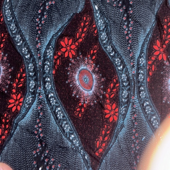 Red peacock eye design halter dress. Simply gorgeous - Picture 3 of 6